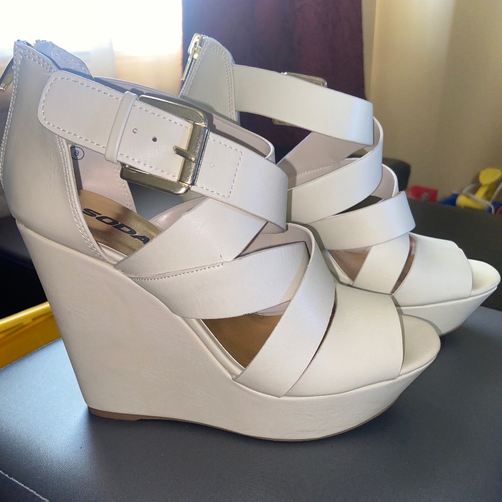 Brand New Criss Cross Wedges